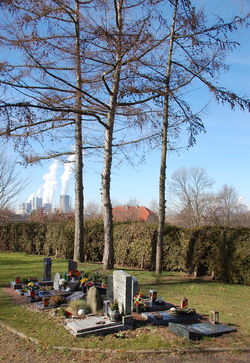 Friedhof Büsdorf 2048.JPG