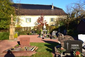 Disternich-Friedhof 2390.JPG