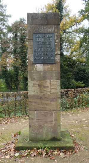 Herford Kriegerdenkmal Deichtorwall-01.jpg