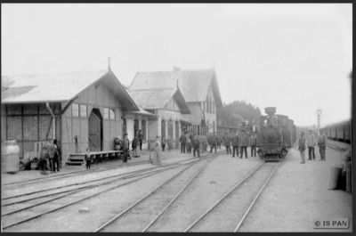 Foto: Insterburg Bahnhof der Kleinbahn Quelle: Insterburg – GenWiki (genealogy.net)