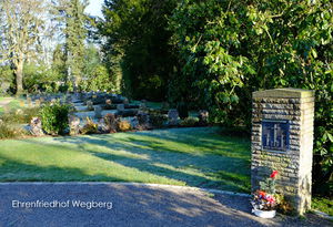 Ehrenfriedhof-Wegberg 6359.JPG