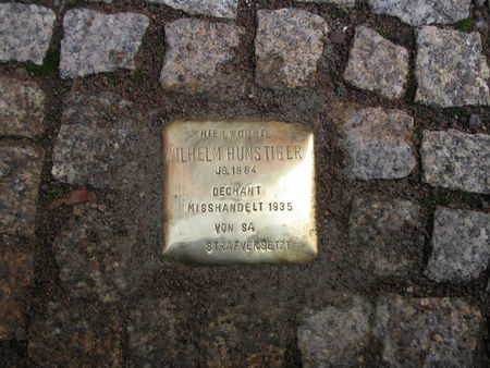 Stolperstein hunstiger.jpg