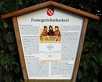 Informationstafel zur Femegerichtsbarkeit