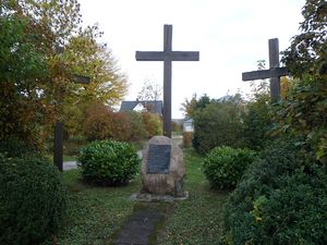 Hiddenhausen Kriegerdenkmal Oetinghausen-1.jpg