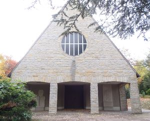 Hiddenhausen Kriegerdenkmal Mahnmal Friedhofskapelle Schweicheln-Bermbeck-1.jpg