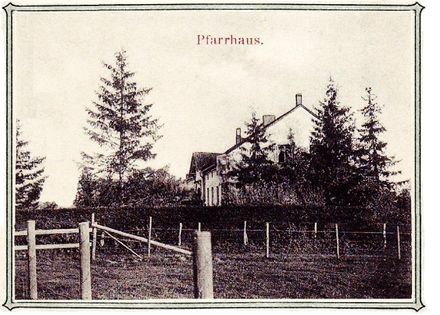 Piktupönen Pfarrhaus1.jpg