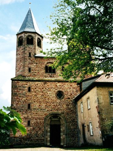 Klosterkirche Bursfelde von Westen (Sommer 2000)