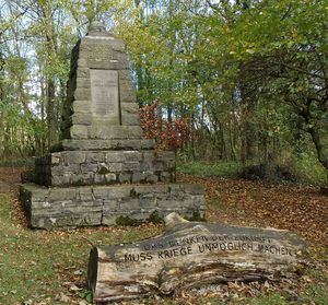 Herford Kriegerdenkmal Homberg Falkendiek-01.jpg