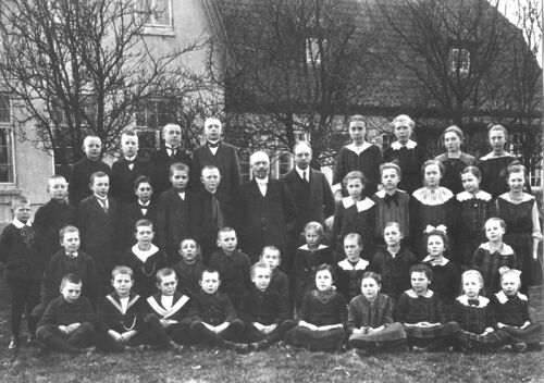 1920 Klassenbild 6.jpg