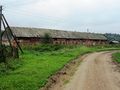 Das Stallgebäude ist noch erhalten.