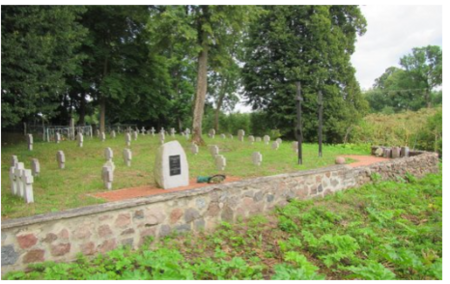 Foto: Soldatenfriedhof in Alt Lappönen, 2010, angelegt vom Volksbund, Quelle: Kriegsgräberstätte: Alt Lappönen - Bau, Pflege und Instandsetzung durch den Volksbund