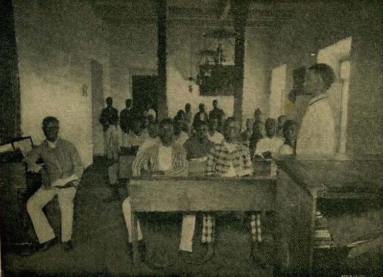 In der Unterrichtsstunde im Lehrer- und Predigerseminar in Akropong.